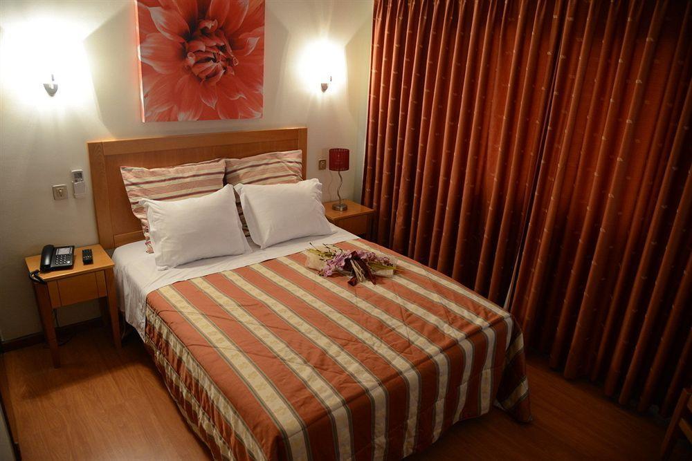 Hotel Dom Lourenco Areia Branca Exterior photo