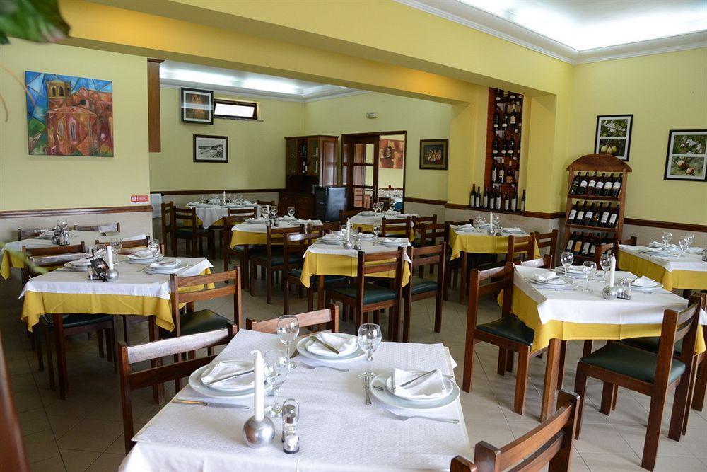 Hotel Dom Lourenco Areia Branca Exterior photo