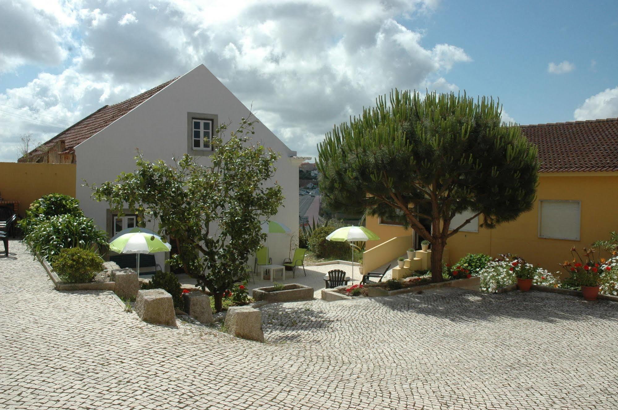 Hotel Dom Lourenco Areia Branca Exterior photo